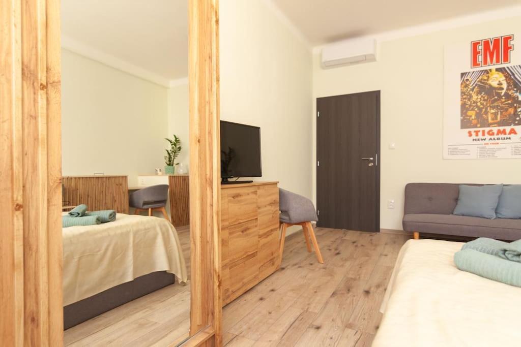 Vysoka Apartman Emf/Stp 布拉迪斯拉发 外观 照片