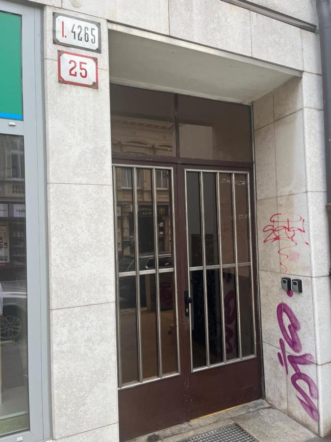 Vysoka Apartman Emf/Stp 布拉迪斯拉发 外观 照片